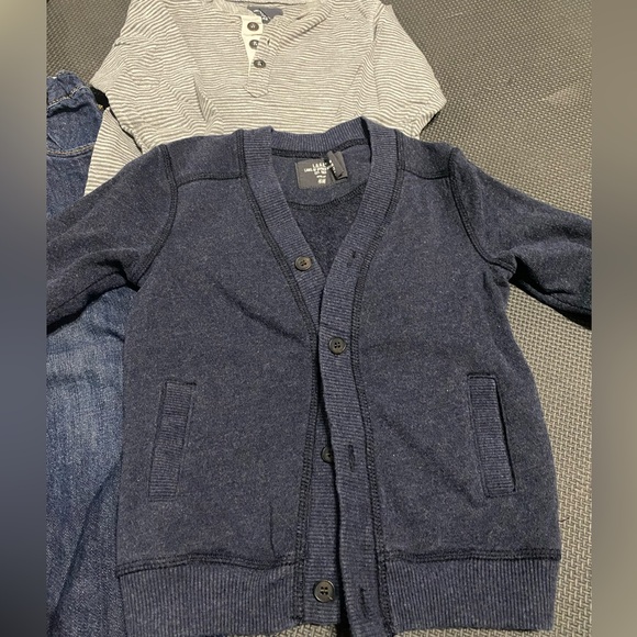 H&M Boys. Jeans with Suspenders. Cardigan and Striped Shirt. Size 12-18 months - Picture 2 of 9